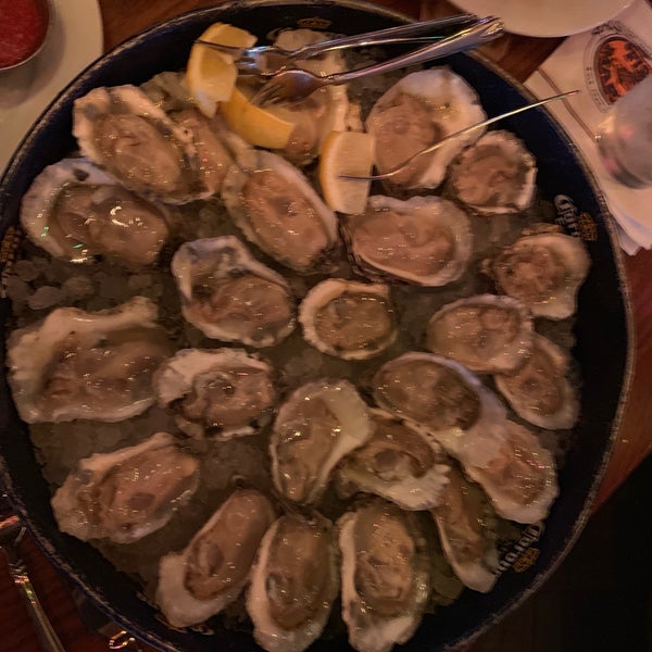 Photo taken at The Fish Market Restaurant by Gregory G. on 3/27/2019