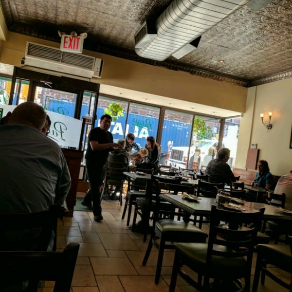 Photo taken at Patsy&#39;s Pizzeria by Laurence B. on 4/13/2017