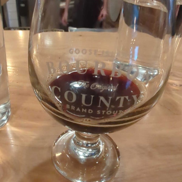 Photo taken at Goose Island Brewpub by Wes S. on 3/12/2023