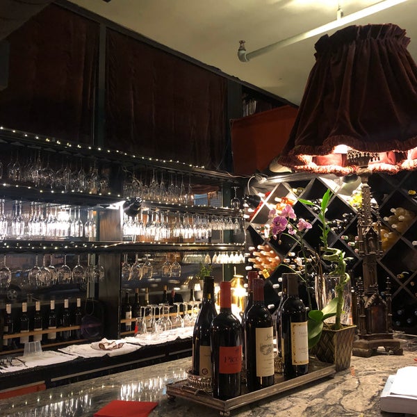 1/18/2020にchinselがBattery Park Book Exchange And Champagne Barで撮った写真