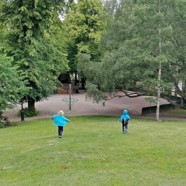 Humlegårdens parklek - Lärkstaden - 8 tips from 475 visitors