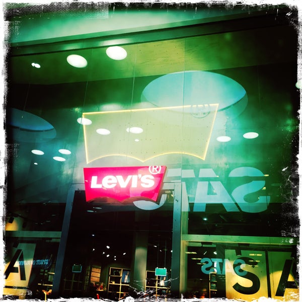 levis westfield mall