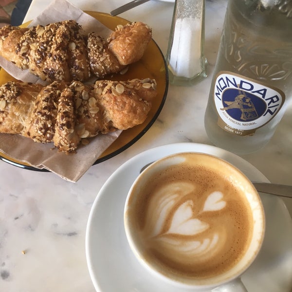 9/17/2019 tarihinde Lenka K.ziyaretçi tarafından La Molienda Cafe'de çekilen fotoğraf
