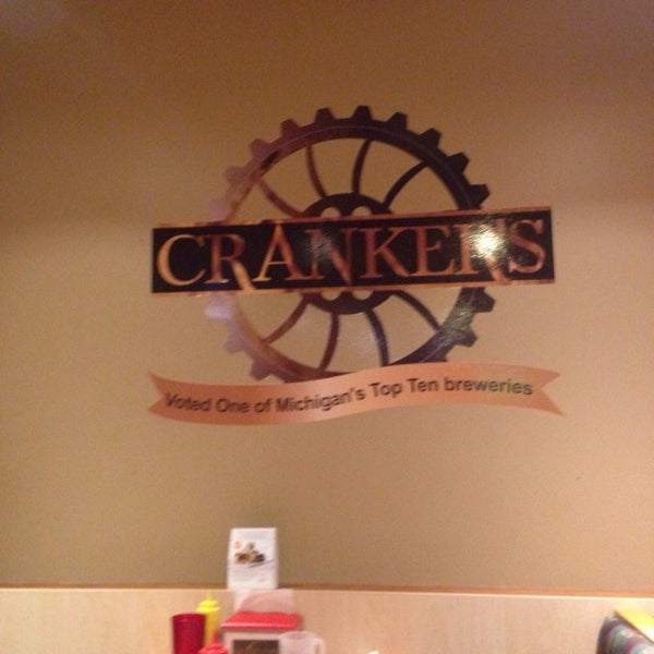 Photo taken at Cranker&#39;s Restaurant &amp; Brewery - Grand Rapids by Melvin E. on 12/12/2015