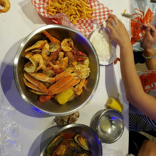 Submarine Crab - 159 N Hiatus Rd