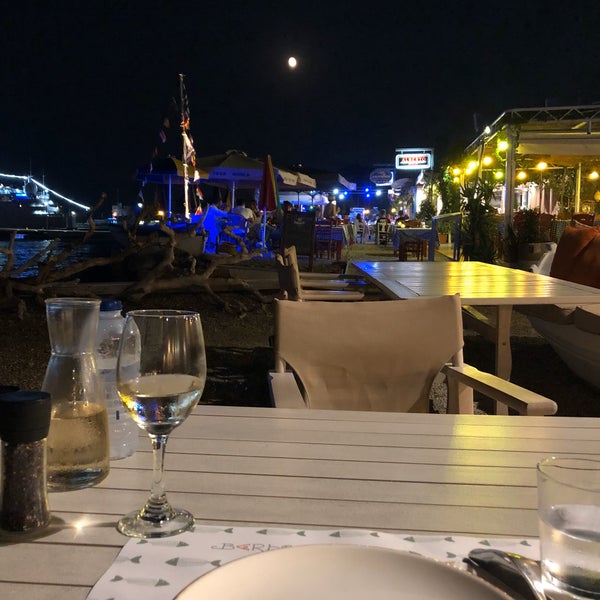 Delicious dishes, good service, by far the best fish restaurant in Kos.