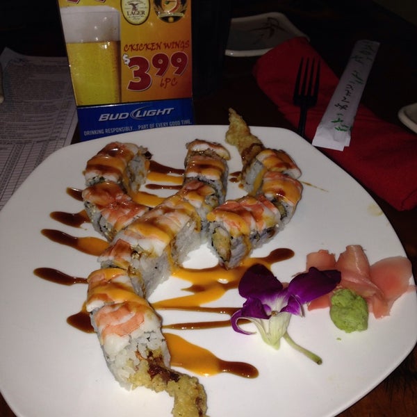 2/6/2014 tarihinde Saint M.ziyaretçi tarafından Fuji Steak &amp; Sushi Tennessee'de çekilen fotoğraf