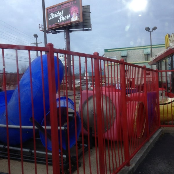 McDonald's Fast Food Restaurant in Brainerd