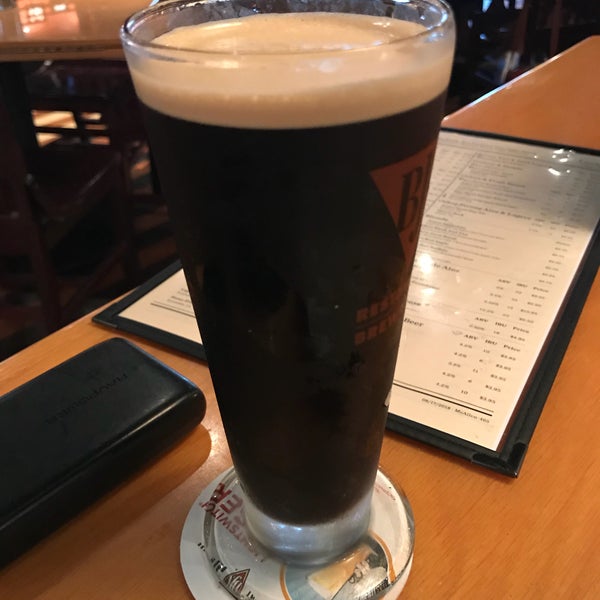 Photo taken at BJ&#39;s Restaurant &amp; Brewhouse by Jesse F. on 8/25/2018