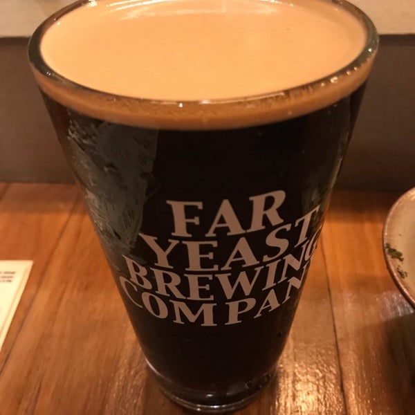 รูปภาพถ่ายที่ Far Yeast Tokyo Craft Beer &amp; Bao โดย Jesse F. เมื่อ 7/17/2019