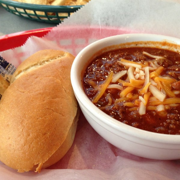 EJ's Eats & Drinks Diner in Downtown Little Rock