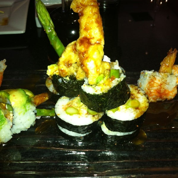 รูปภาพถ่ายที่ Sushi Sake Doral โดย Anakiel R. เมื่อ 2/1/2013