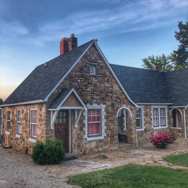 Wagon Wheel Motel Motel