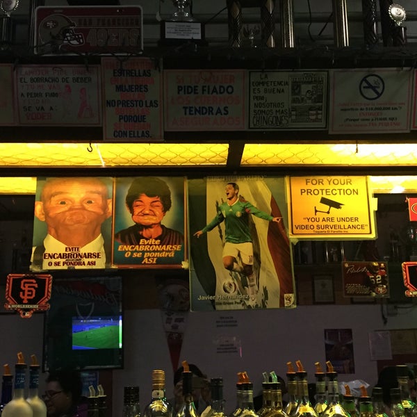 1/16/2015에 John C.님이 El Farolito Bar에서 찍은 사진