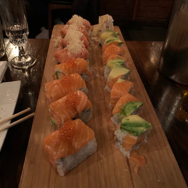 Service and food is exceptional here! Had the salmon tuna rollover roll, red hot dragon roll and spicy girl roll and they were delicious!!! Love the ambiance here, too!