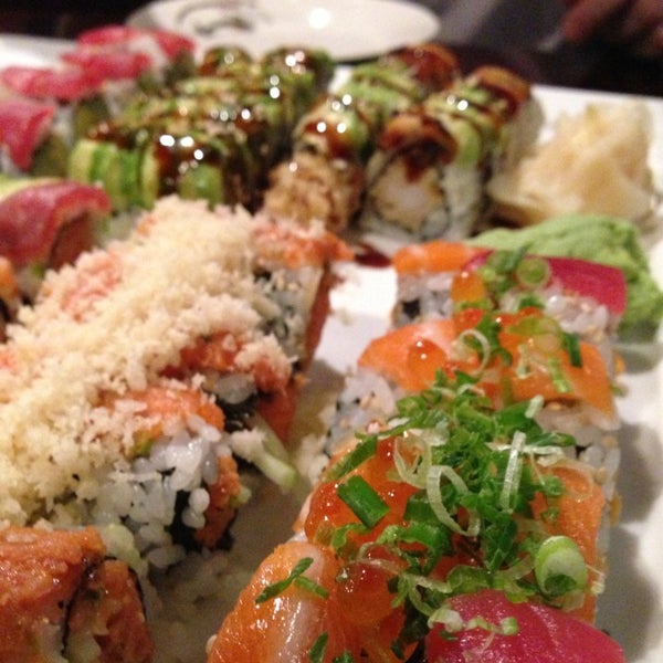 Das Foto wurde bei Sushi Kingdom von Anna F. am 2/5/2013 aufgenommen