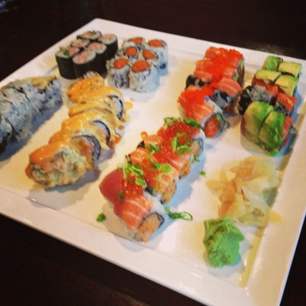 Das Foto wurde bei Sushi Kingdom von Anna F. am 1/13/2013 aufgenommen