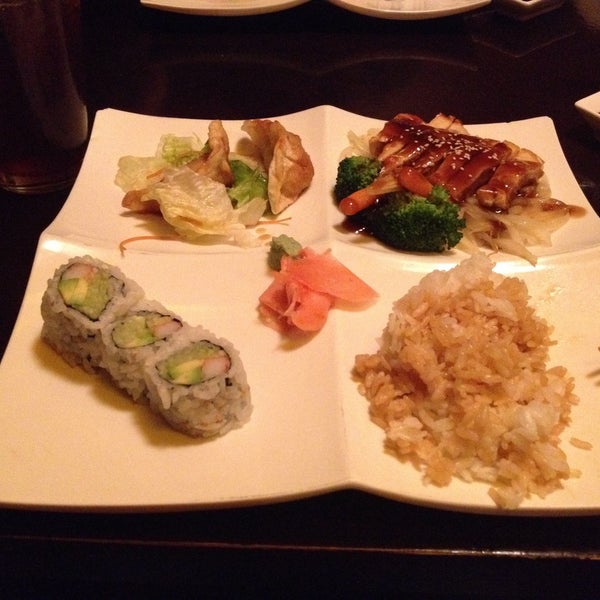 The food is delicious! Definitely reccomend coming here if you want excellent Japanese food!