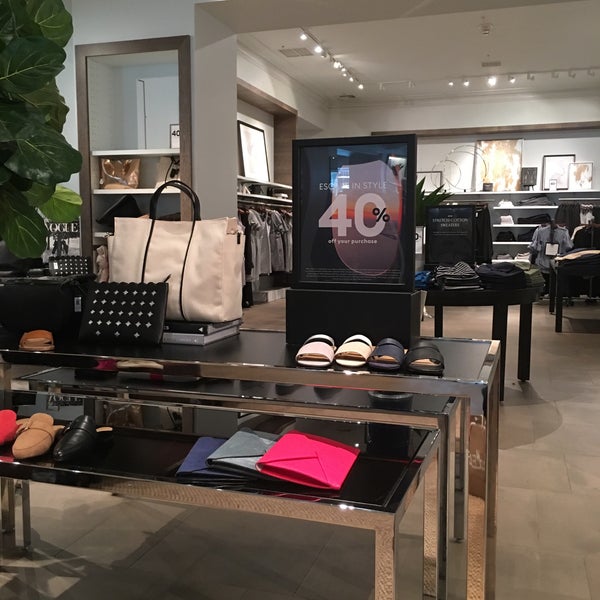 Banana Republic Garden City, NY