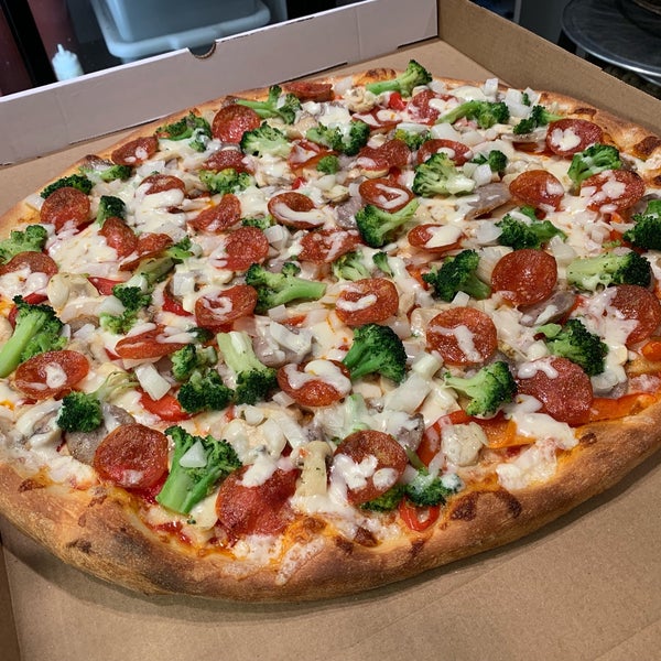 конкурс пицца. пиццерия в россии. пицца рос. пицца рос. продукты заменители в пицце.