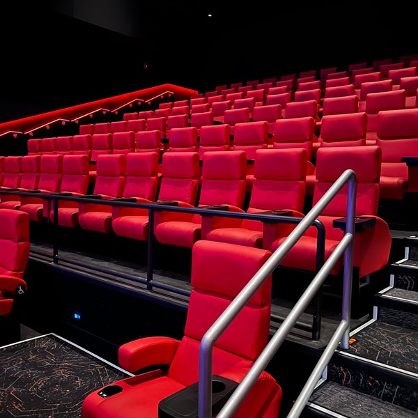 Regal Tangram 4DX Movie Theater in Flushing