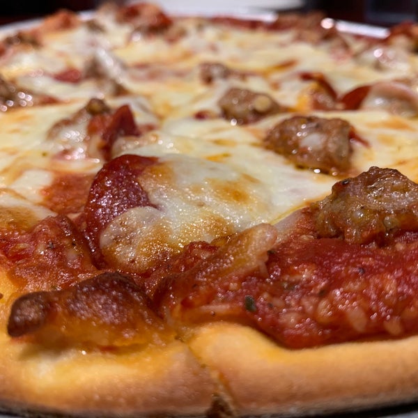 Carbone S Pizzaria 6 Tips From 168 Visitors