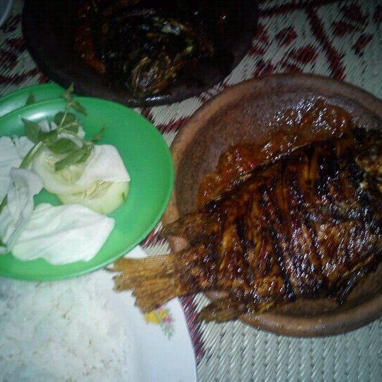 Photos At Alun Alun Karanganyar Plaza In Karanganyar