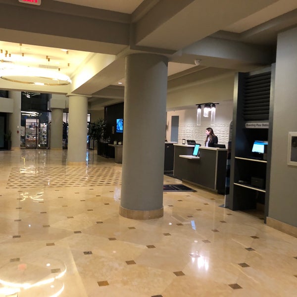 Photo taken at Fort Lauderdale Marriott North by Philip R. on 7/11/2018