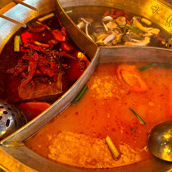 Shoo Loong Kan Hotpot 小龙坎火锅 Armour Square 22 pengunjung