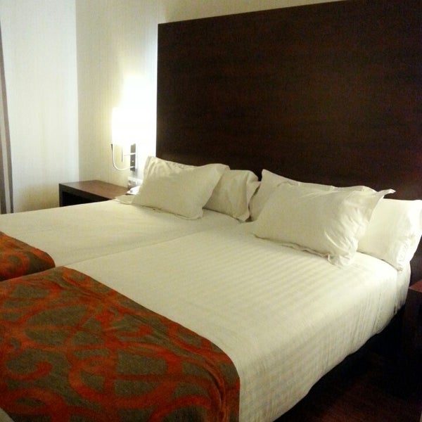 Das Foto wurde bei Hotel Gran Ultonia von Ayngelina B. am 9/23/2013 aufgenommen
