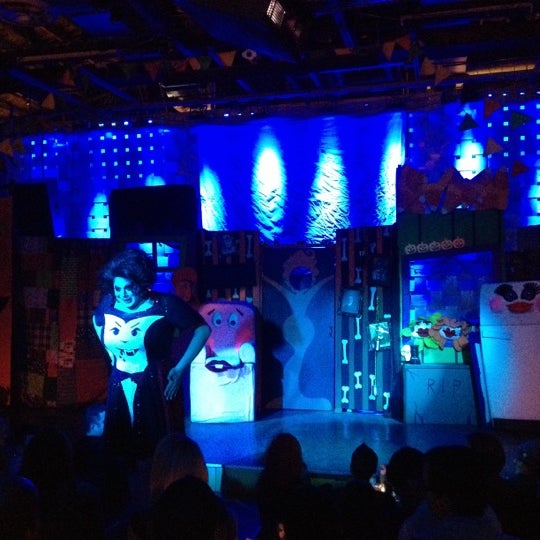 10/29/2012にNicholas T.がAxis Nightclub &amp; Loungeで撮った写真