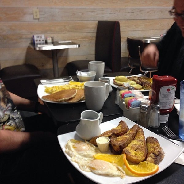 1/10/2014にVishal P.がStacks Pancake House &amp; Cafeで撮った写真