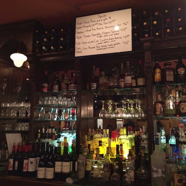 1/15/2016에 David A.님이 Knickerbocker Bar &amp; Grill에서 찍은 사진