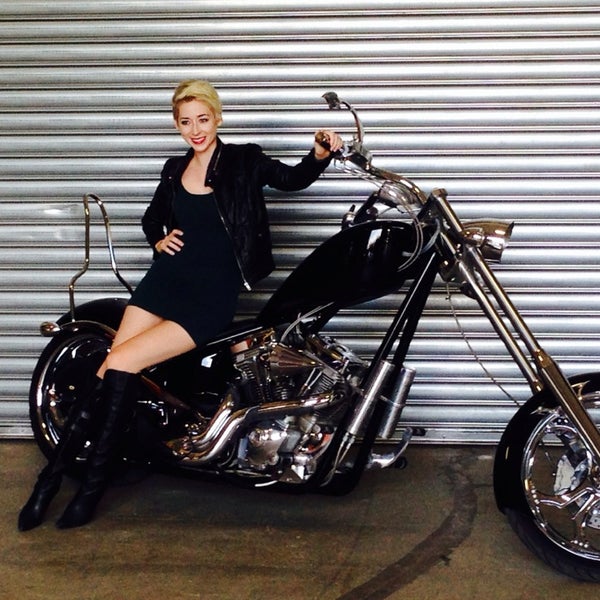 10/5/2013 tarihinde Dora E.ziyaretçi tarafından Bergen County Harley-Davidson'de çekilen fotoğraf