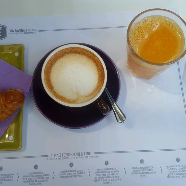 Das Foto wurde bei Ofelé - Caffè e coccole von Katerina C. am 6/17/2017 aufgenommen