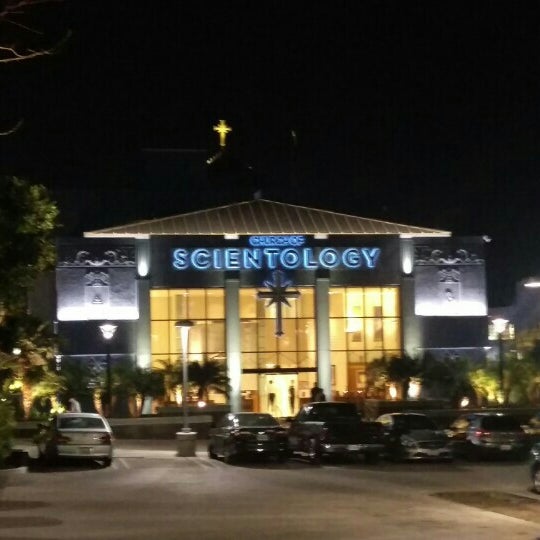 2/25/2016 tarihinde Carlos H.ziyaretçi tarafından Church Of Scientology Los Angeles'de çekilen fotoğraf