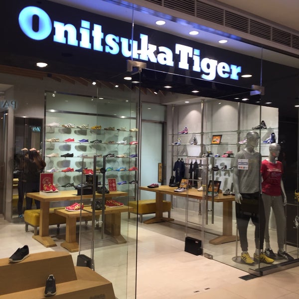 Onitsuka Tiger - Quezon City District 4 - 1 tip from 32 visitors