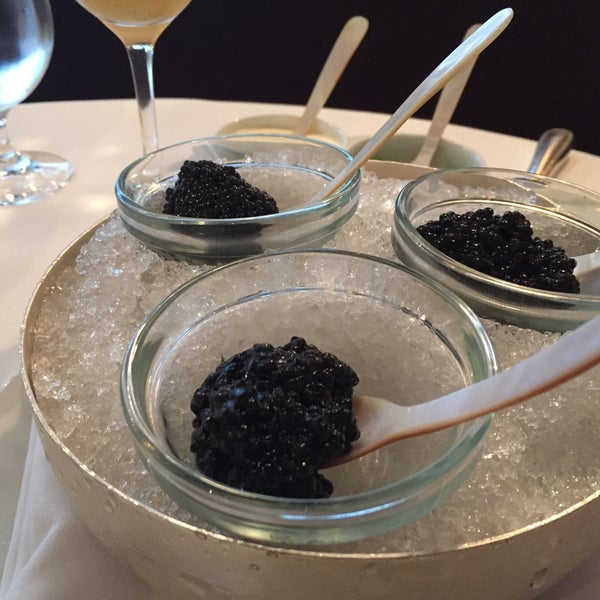 Снимок сделан в Caviar Russe пользователем Diana H. 11/29/2015