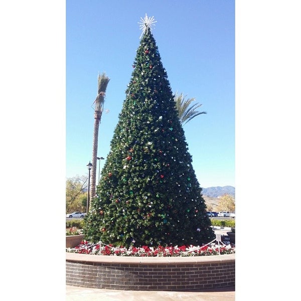 Photo taken at Lake Elsinore Outlets by Brad C. on 12/23/2013