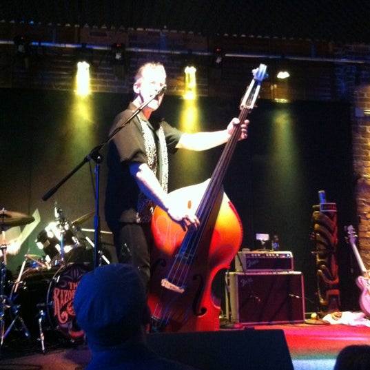 10/19/2012에 Steve N.님이 Bank &amp; Blues Club에서 찍은 사진