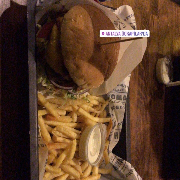 9/21/2019 tarihinde Yusuf A.ziyaretçi tarafından OTTOBROS Burger &amp; Coffee ANT'de çekilen fotoğraf