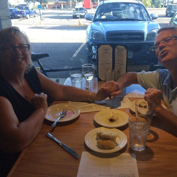 8/9/2015 tarihinde Cody&#39;s O.ziyaretçi tarafından Cody&#39;s Cafe &amp; Bar'de çekilen fotoğraf