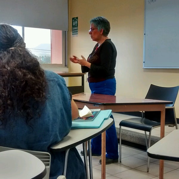 Photo taken at Facultad de Psicología, UNAM by Mitbee R. on 9/14/2016