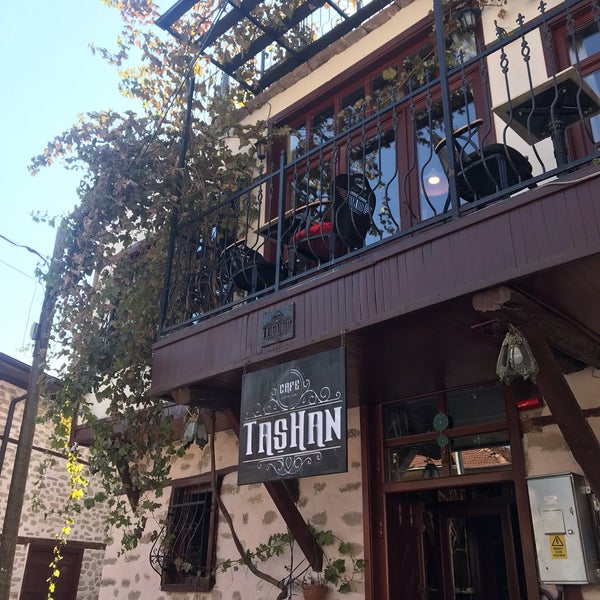 11/4/2018にBetül VがTaş Han Cafeで撮った写真