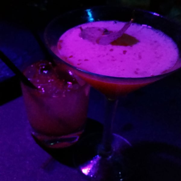 I ordered one of the signature cocktails and it was so good! I really like the venue. It's spacious and I like the aquarium theme.