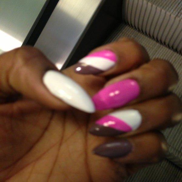Million Nail Cosmetics Shop In New York