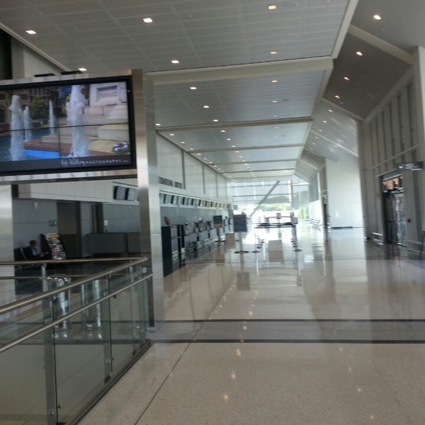 6/1/2013에 wayne b.님이 레하이 밸리 국제공항 (ABE)에서 찍은 사진