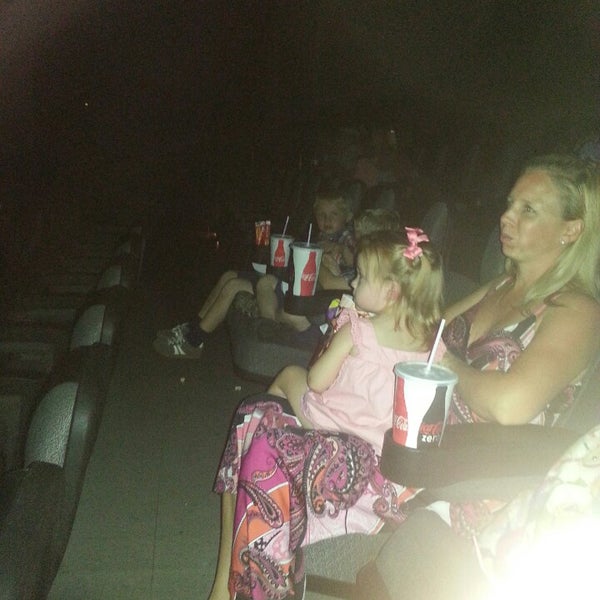 Fieldstone Cinema's Six Cine