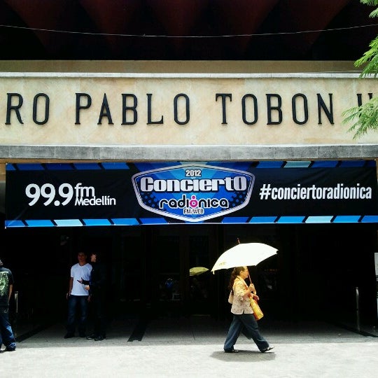 Foto tirada no(a) Teatro Pablo Tobón Uribe por Este T. em 9/15/2012