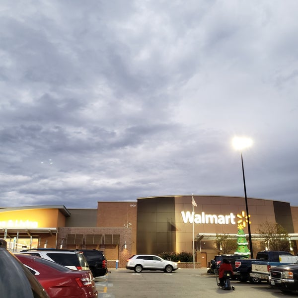 Walmart Supercenter Maplewood, MO